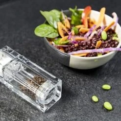 Cole & Mason Cube Combi Salz- Und Pfeffermühle, 14,5 Cm -KitchenAid Geschäft 220 DKBrands C M H33506P Lifestyle 2