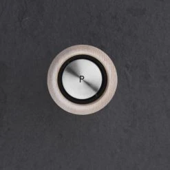 Cole & Mason Lyndhurst Nordic White Pfeffermühle, 18,5 Cm 15 Cole & Mason Lyndhurst Nordic White Pfeffermühle, 18,5 Cm -KitchenAid Geschäft 220 H331905 Features 2