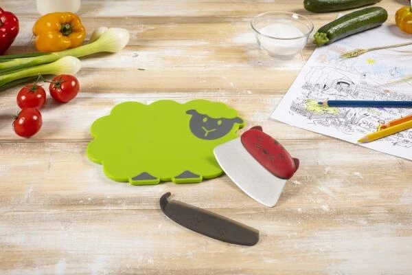 Kuhn Rikon Kinderkitchen Schneide Set, 2-teilig 5 Kuhn Rikon Kinderkitchen Schneide Set, 2-teilig – Bild 3