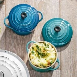 Le Creuset Mini Cocotte In Karibik -KitchenAid Geschäft 3 ply PLUS 2 2