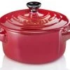 Le Creuset Mini Cocotte In Kirschrot Metallic 2 Le Creuset Mini Cocotte In Kirschrot Metallic -KitchenAid Geschäft 61901107370034