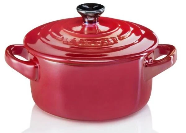 Le Creuset Mini Cocotte In Kirschrot Metallic 3 Le Creuset Mini Cocotte In Kirschrot Metallic
