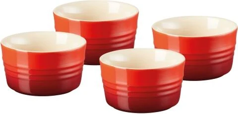 Le Creuset 4-er Set Förmchen In Kirschrot 3 Le Creuset 4-er Set Förmchen In Kirschrot