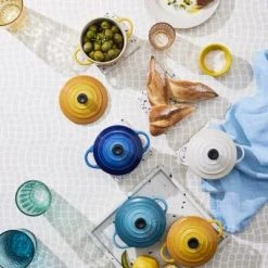 Le Creuset Mini-Cocotten Riviera, 4er-Set 7 Le Creuset Mini-Cocotten Riviera, 4er-Set -KitchenAid Geschäft 89113351219030 89113201219030 89113101219030 89244101219130 89109101219030 89066001219030 89225171219030 89198161219030 LS00007