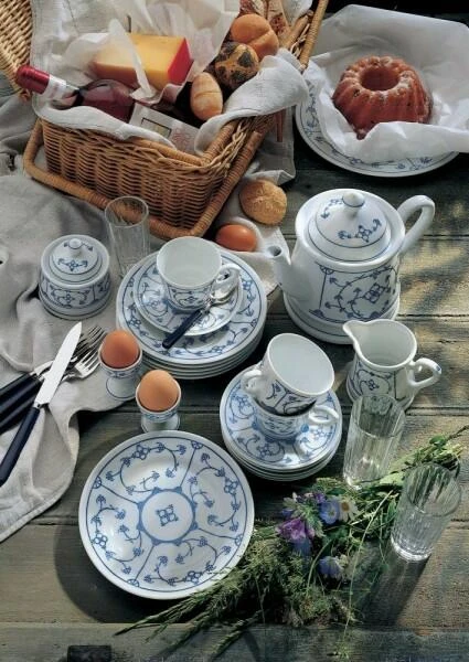 Kahla Tradition Speiseteller 26 Cm In Blau Saks 4 Kahla Tradition Speiseteller 26 Cm In Blau Saks – Bild 2