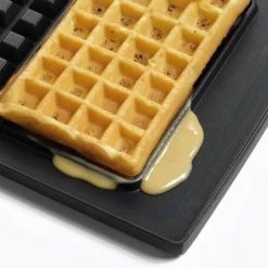 Fritel Kombi-Waffeleisen CW 2447 -KitchenAid Geschäft CW2445 detail opvang deeg 150x150mm 300dpi RGB neu