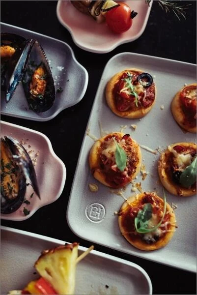 Emile Henry Aperitivo Snackplatte In Grand Cru 42 X 11 Cm (lang) 14 Emile Henry Aperitivo Snackplatte In Grand Cru 42 X 11 Cm (lang) – Bild 12