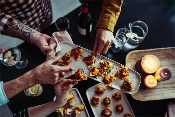 Emile Henry Aperitivo Snackplatte In Argile 42 X 11 Cm (lang) 15 Emile Henry Aperitivo Snackplatte In Argile 42 X 11 Cm (lang) – Bild 13