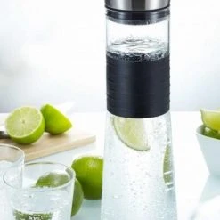 GEFU Karaffe CASCADA -KitchenAid Geschäft GEFU 35270 Wasserkaraffe Ambiente1 1 bearbeitet l