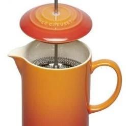 Le Creuset Kaffeebereiter In Ofenrot -KitchenAid Geschäft LeCreuset Kaffeebereiter Ofenrot 2 l