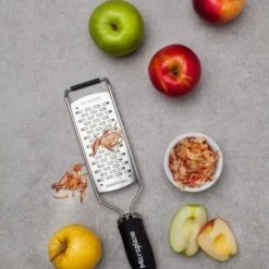 Microplane 2-Wege-Reibe Gourmet 12 Microplane 2-Wege-Reibe Gourmet -KitchenAid Geschäft MP Gourmet Series Ribbon Grater 45002 apples neu l