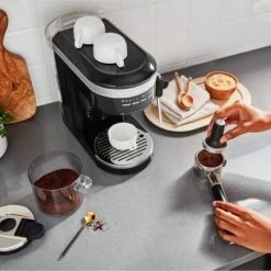 KitchenAid Halbautomatische Espressomaschine ARTISAN In Gusseisen Schwarz 14 KitchenAid Halbautomatische Espressomaschine ARTISAN In Gusseisen Schwarz -KitchenAid Geschäft P200263kp 081z