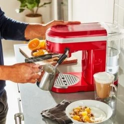KitchenAid Halbautomatische Espressomaschine ARTISAN In Liebesapfelrot -KitchenAid Geschäft P200263kp 087z 1