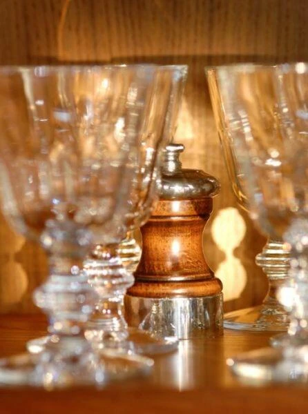 PEUGEOT Salzmühle Palace Patineé 4 PEUGEOT Salzmühle Palace Patineé – Bild 2