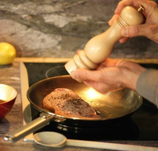 PEUGEOT Pfeffermühle Und Salzmühle Paris Chocolat Im Set 5 PEUGEOT Pfeffermühle Und Salzmühle Paris Chocolat Im Set – Bild 3