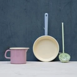 Riess Emaille Riess Schnabeltopf Emaille In Rosa -KitchenAid Geschäft RIESS AMBIENTE CLASSIC Pastell Bunt 2019 11 06 highres 1