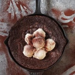 Staub Bratpfanne Mit Gusseisengriff In Schwarz -KitchenAid Geschäft Staub Bratpfanne Gusseisengriff Brownie LD1