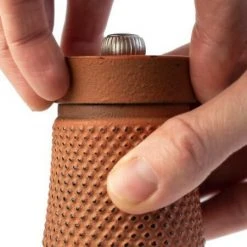 PEUGEOT Pfeffermühle Bali Aus Gusseisen In Orange 10 PEUGEOT Pfeffermühle Bali Aus Gusseisen In Orange -KitchenAid Geschäft bali fonte orange utilisation