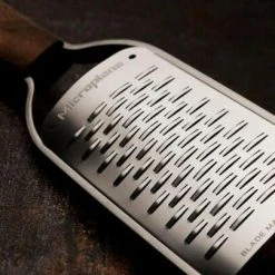 Microplane 2-Wege-Schneide Master -KitchenAid Geschäft mp master series ribbon blade ZOOM 43302 neuwege l