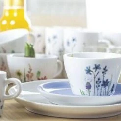 Kahla Magic Grip Wildblume Espresso-Obertasse 0,09 L, Blau-rot 14 Kahla Magic Grip Wildblume Espresso-Obertasse 0,09 L, Blau-rot -KitchenAid Geschäft wildblume pos 9780 72dpi rgb neu l